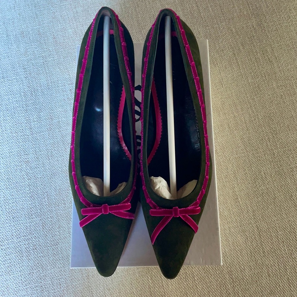 Boden size 41 (US 9.5) Velvet Bow Kitten Heels dark green & pink